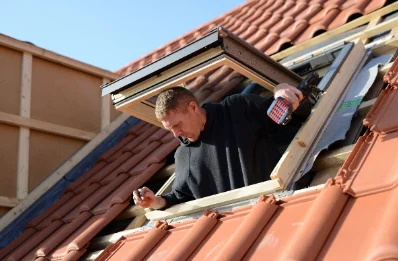 Pose de fenêtres de toit Velux à Cassagne